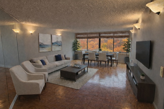 19 Rock Hill Rd, Unit 2C in Bala Cynwyd, PA - Foto de edificio - Building Photo