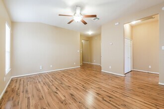 15538 Anton Dr in Cypress, TX - Building Photo - Building Photo