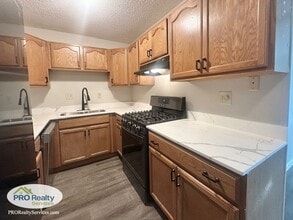 7172 72nd Ln N in Brooklyn Park, MN - Building Photo - Building Photo