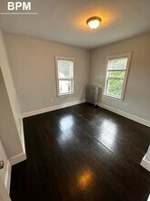 74 Weld Hill St, Unit 2 in Boston, MA - Building Photo - Building Photo