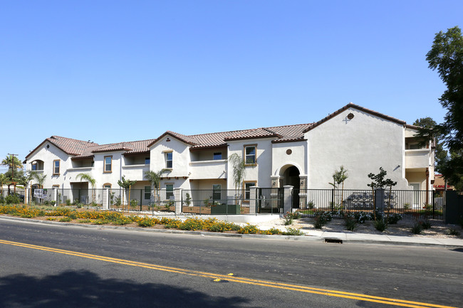 Grandvillas Senior Apartments in Riverside, CA - Building Photo - Building Photo