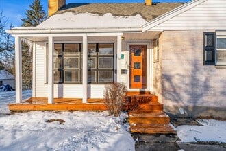 32 Deland Park B in Fairport, NY - Building Photo - Building Photo