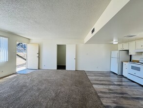 922 N 1st St, Unit A in Las Vegas, NV - Building Photo - Building Photo