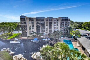 20 Royal Palm Way in Boca Raton, FL - Building Photo