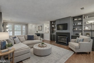 13119 Shadyside Ln, Unit Germantown Beauty in Germantown, MD - Building Photo - Building Photo