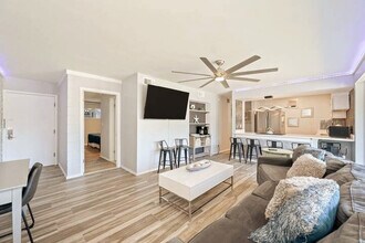 4000 Gulf Terrace Dr in Destin, FL - Foto de edificio - Building Photo