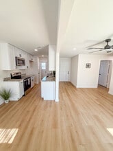 308 E Bourn St in Rockwall, TX - Foto de edificio - Building Photo