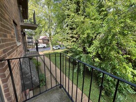 1030 Dunlop Ave in Forest Park, IL - Building Photo