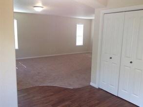 10526 Doral Dr in Cedar Hills, UT - Building Photo - Building Photo