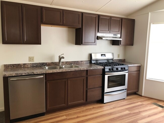 260 S Land St in Benson, AZ - Building Photo - Building Photo