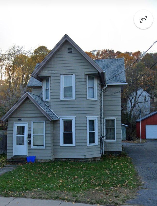 316 Charles Ave Rentals in Solvay, NY
