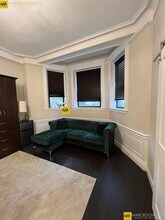 466 Commonwealth Ave in Boston, MA - Foto de edificio - Building Photo