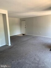 1109 Castle Harbor Way-Unit -2A in Glen Burnie, MD - Foto de edificio - Building Photo