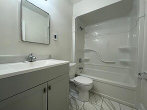 222 Queen St in Cobourg, ON - Building Photo - Building Photo