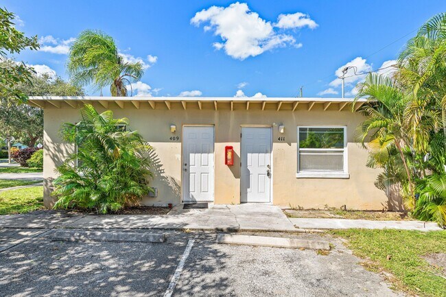 411 53rd St in West Palm Beach, FL - Building Photo - Building Photo