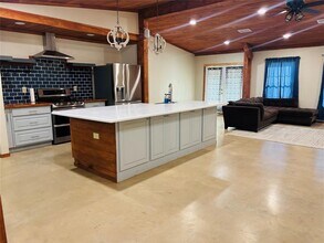 189 Road Runner Ln in Bastrop, TX - Building Photo - Building Photo