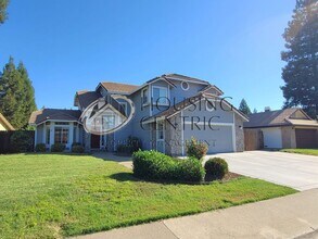 308 Prewett Dr in Folsom, CA - Building Photo - Building Photo
