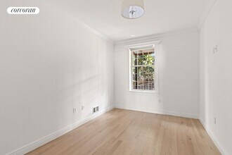 210 7th St in Brooklyn, NY - Building Photo - Building Photo