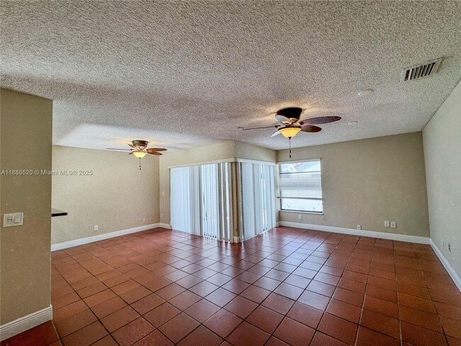 11116 SW 134th Pl in Miami, FL - Building Photo - Building Photo