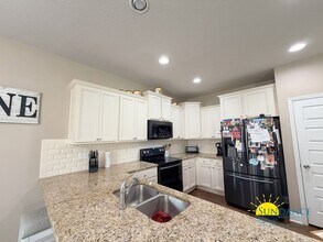 3588 Turquoise Dr in Navarre, FL - Building Photo - Building Photo