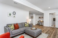 5013 Hermitage in Raleigh, NC - Building Photo - Interior Photo