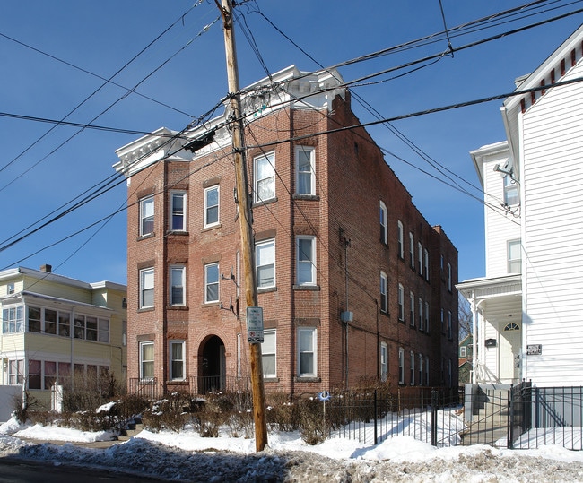 22-24 benton St in Hartford, CT - Building Photo - Building Photo