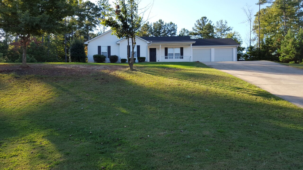 246 Carthage Blvd in Rockmart, GA - Building Photo