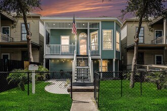 3515 Winnie St in Galveston, TX - Building Photo - Building Photo