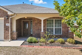 257 Firwood N in Kyle, TX - Foto de edificio - Building Photo