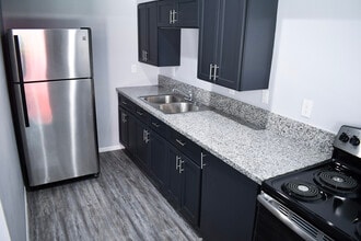 Tam Apartments in Las Vegas, NV - Building Photo - Building Photo