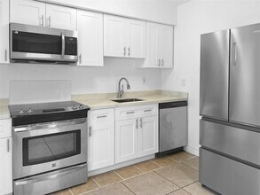 1300 NW 6th Ave in Fort Lauderdale, FL - Foto de edificio - Building Photo