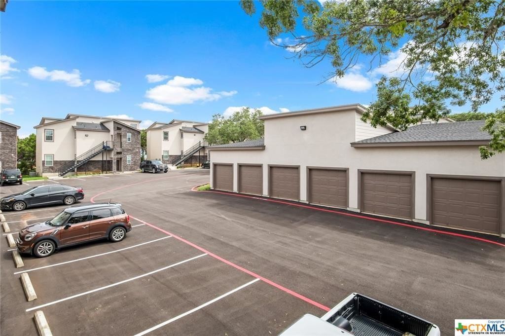 3067 View Ridge Dr-Unit -1 in Spring Branch, TX - Building Photo