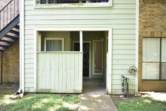 6602 Harbor Town Dr in Houston, TX - Building Photo - Building Photo