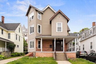72 Wyoming Ave, Unit #1 in Malden, MA - Building Photo - Building Photo