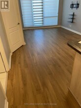 33 Elm Dr W in Mississauga, ON - Building Photo - Building Photo