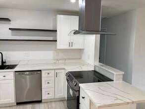 209 Coventry St in Boca Raton, FL - Building Photo - Building Photo
