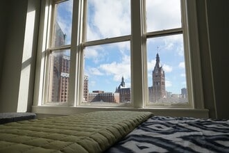 135 W Wells St in Milwaukee, WI - Foto de edificio - Building Photo
