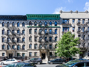 504-506 W 180th St in New York, NY - Foto de edificio - Building Photo