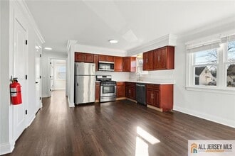 2227 Lewis Pl in South Plainfield, NJ - Building Photo - Building Photo