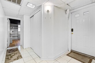 306 Commonwealth Ave, Unit 1 in Boston, MA - Building Photo - Building Photo