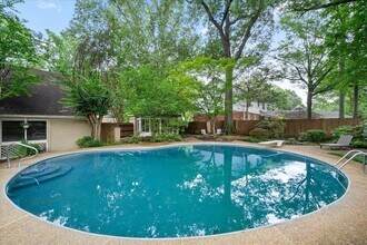 1380 Poplar Estates Pkwy in Germantown, TN - Building Photo - Building Photo