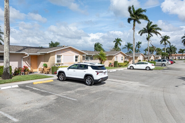 Dudley Condominiums in West Palm Beach, FL - Building Photo - Building Photo