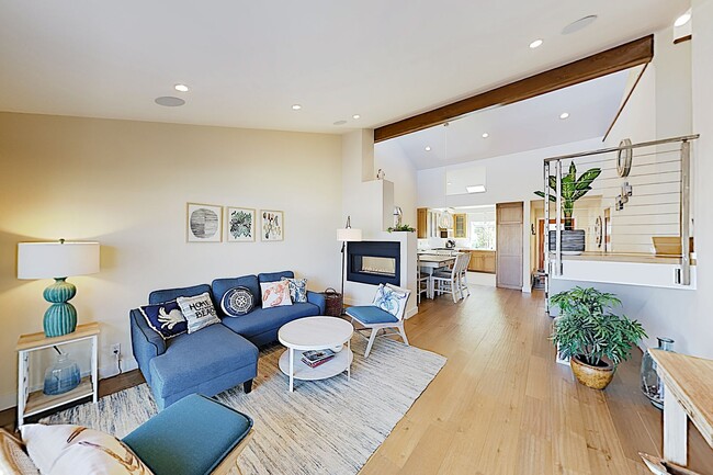 4531 Costa De Oro in Oxnard, CA - Building Photo - Building Photo