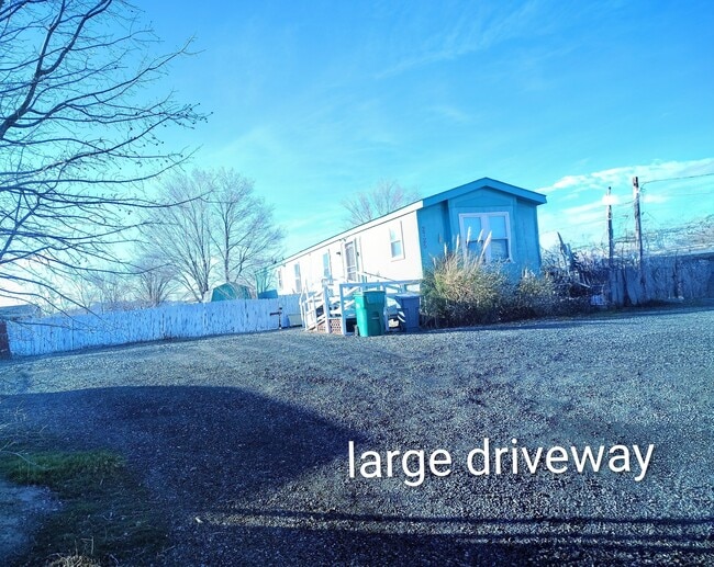 2725 Talapoosa St in Silver Springs, NV - Building Photo - Building Photo