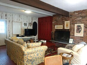 6 Summer Hill Rd in Westport, CT - Building Photo - Building Photo
