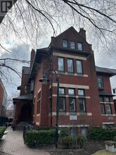 228-228 St George St in Toronto, ON - Building Photo - Building Photo