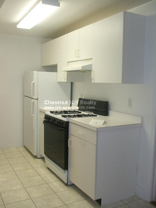 20 John St, Unit A in Brookline, MA - Building Photo