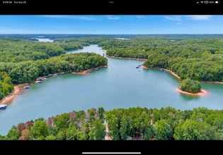 109 Norwood Ln in Westminster, SC - Foto de edificio - Building Photo