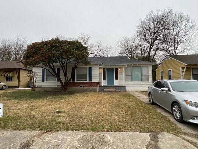 property at 2047 Farola Dr