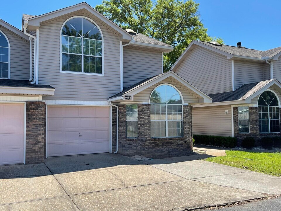 903 Piedmont Pl in Fort Walton Beach, FL - Building Photo